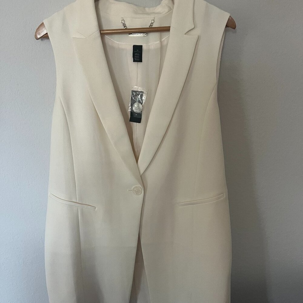 Sleeveless tunic jacket